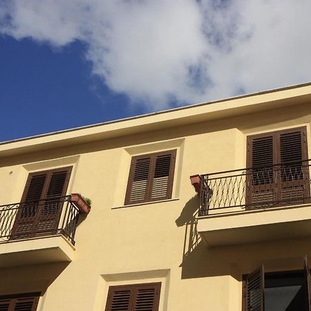 Zisas Apartment Palermo Exterior photo
